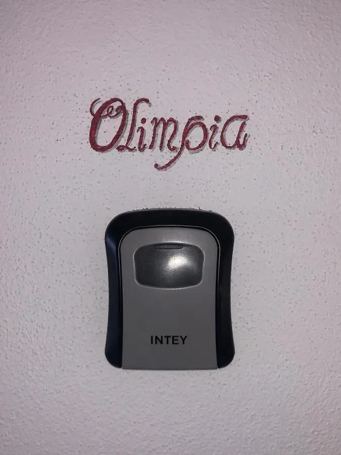 Camera Olimpia Deiva Marina Πανσιόν